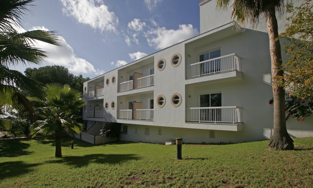Es Pi 2 Hotel Playa Migjorn Exterior photo